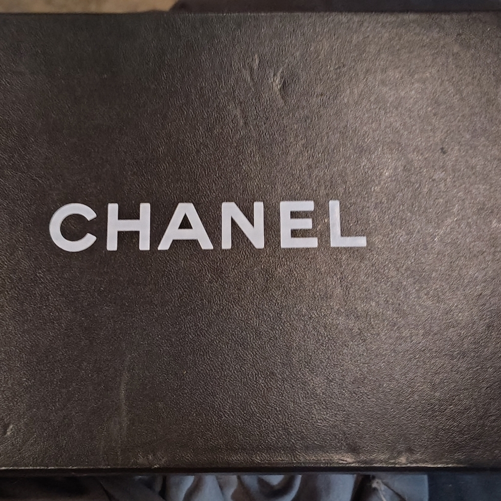 Size 7 Chanel ballet flats